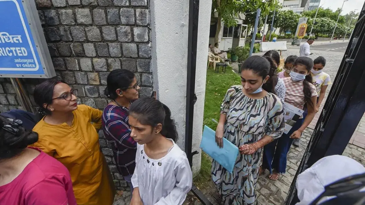 Now frisking and biometric attendance for JEE-Main candidates to be repeated after toilet breaks