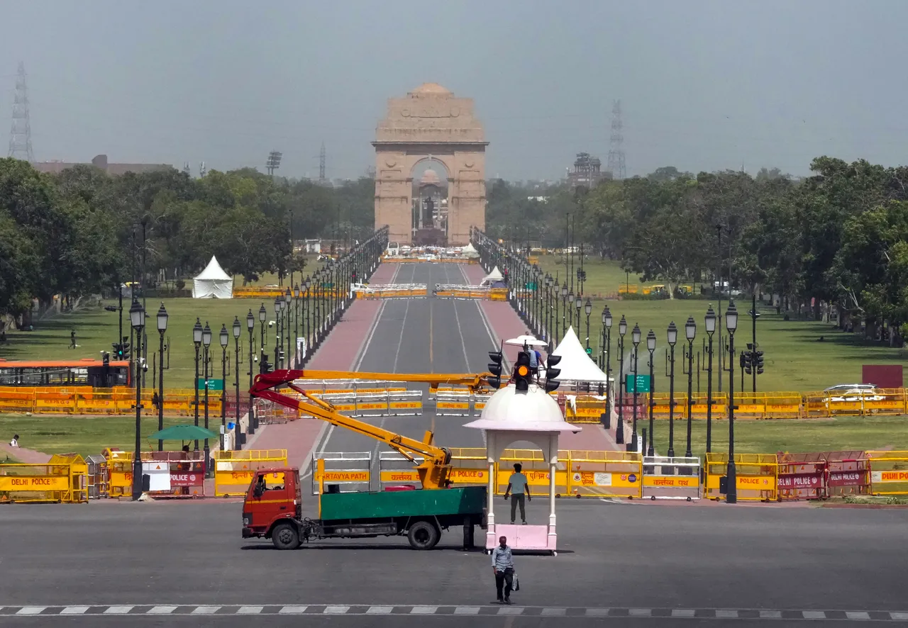 A view of the India Gate and Kartavya Path on a hot summer day, in New Delhi