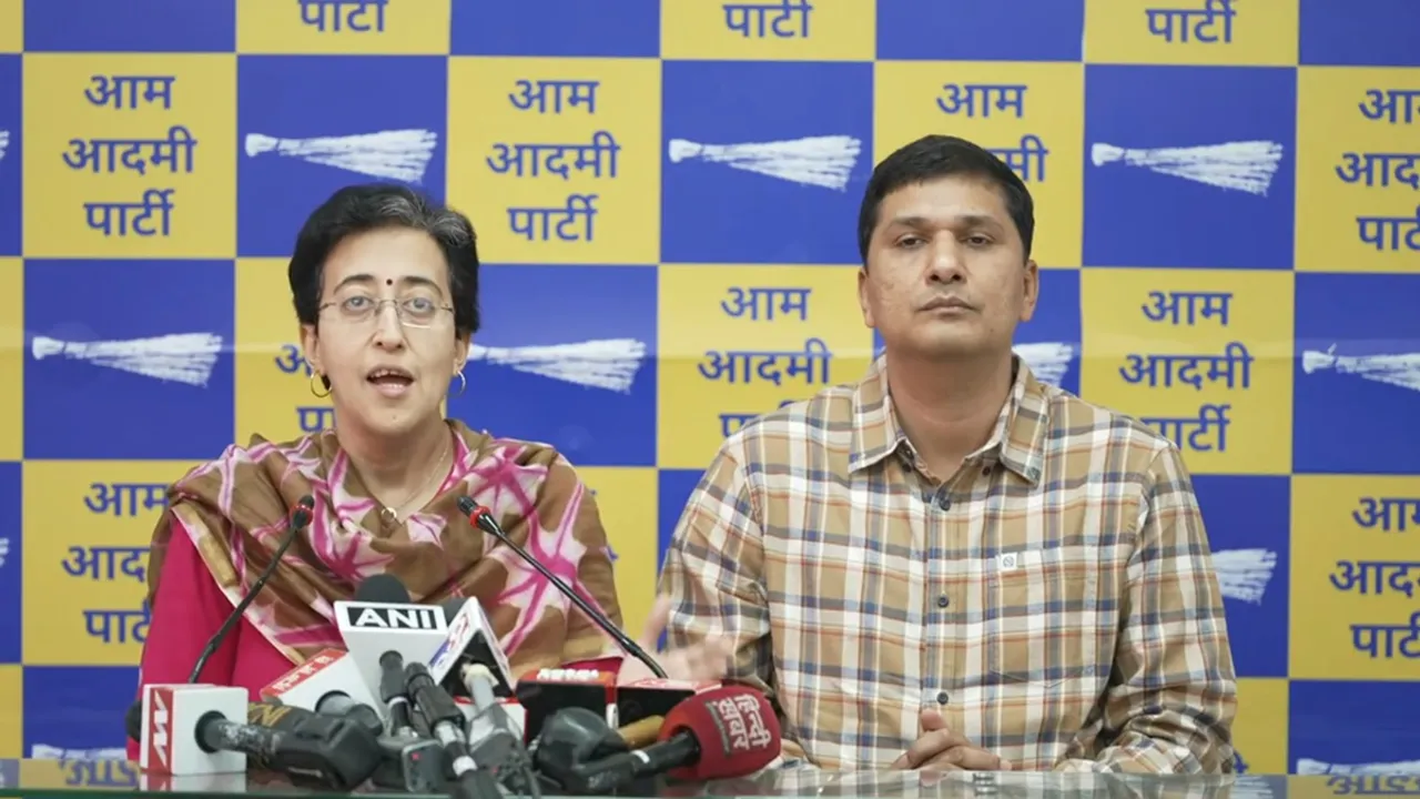 Senior AAP leaders and Delhi Ministers Atishi and Saurabh Bharadwaj  in a press conference
