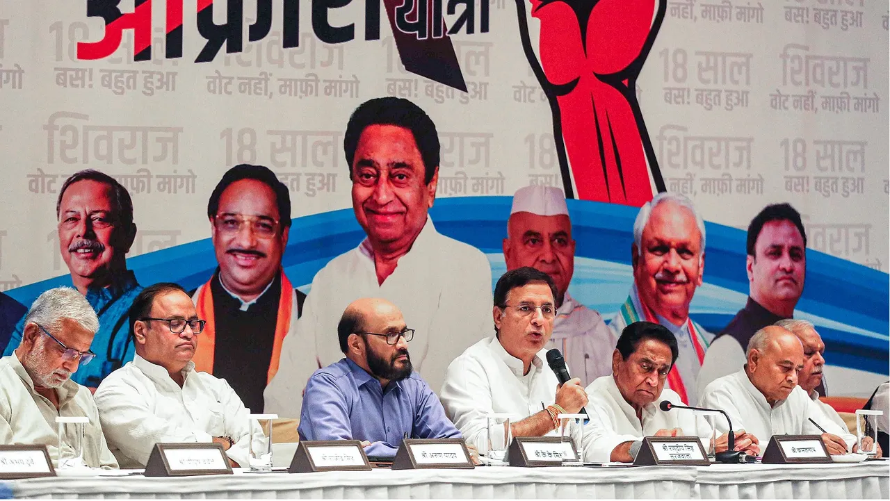 AICC General Secretary and Congress In-charge for Madhya Pradesh Randeep Singh Surjewala with State Congress President Kamal Nath and other leaders