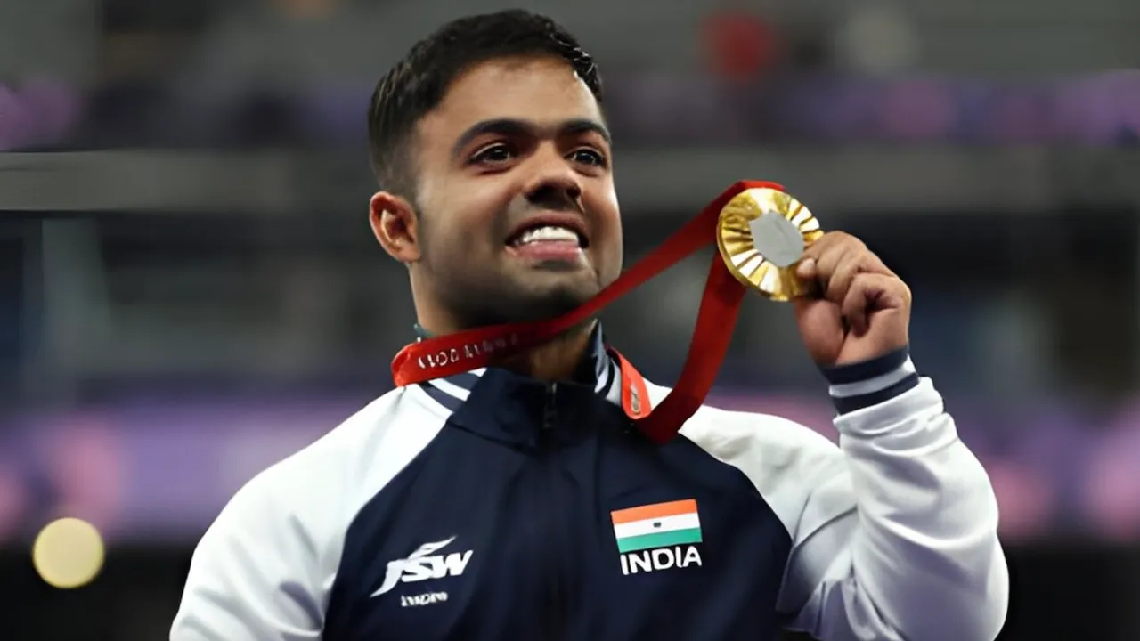 Navdeep Singh displays his Gold medal at Paris Paralympics 2024