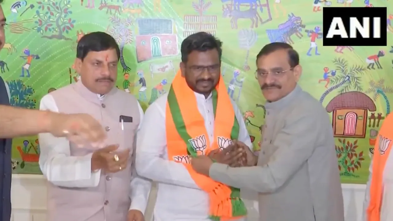 Congress mayor from Kamal Nath's home turf Chhindwara joins BJP