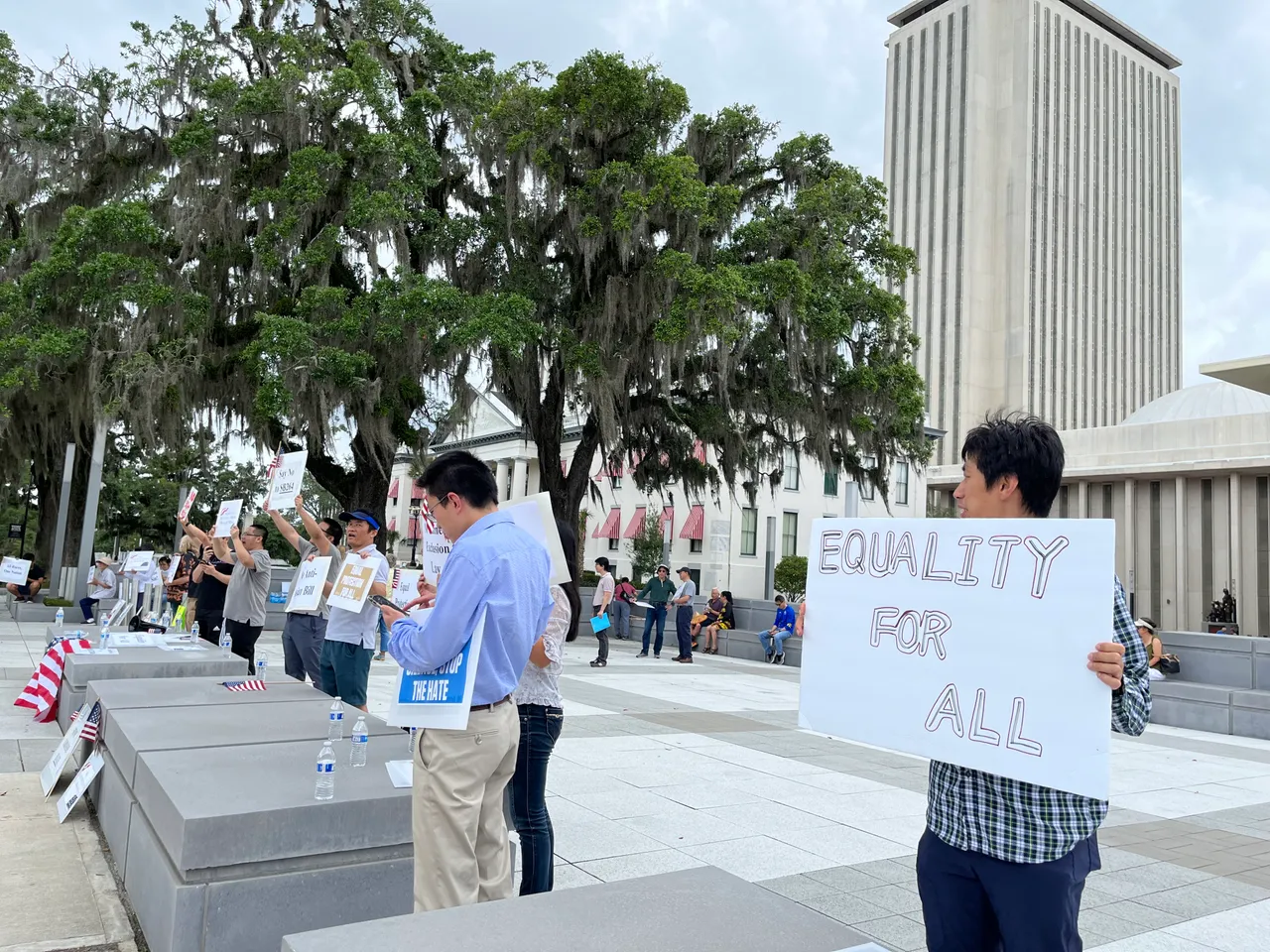 Florida land purchasing law against Chinese.jpeg