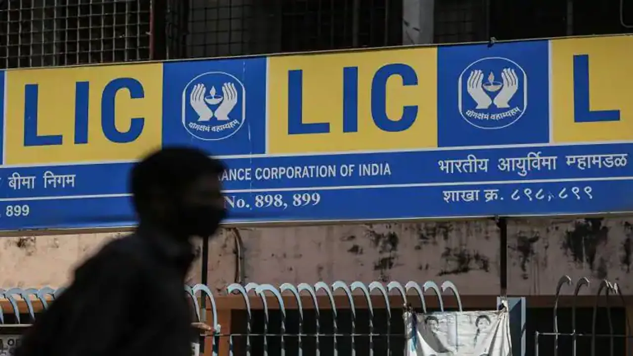 LIC launches new non-linked period plan Dhan Vridhhi