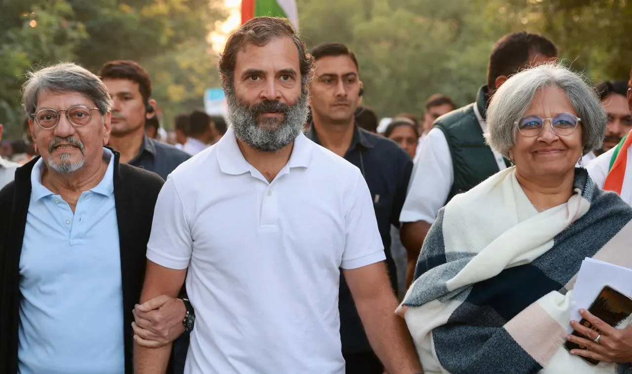 Amol Palekar, Sandhya Gokhale join Rahul Gandhi in Bharat Jodo Yatra