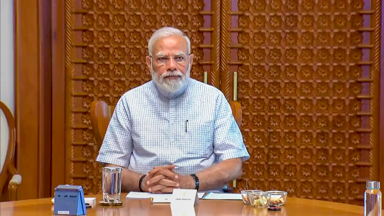 Narendra Modi meeting with ministers