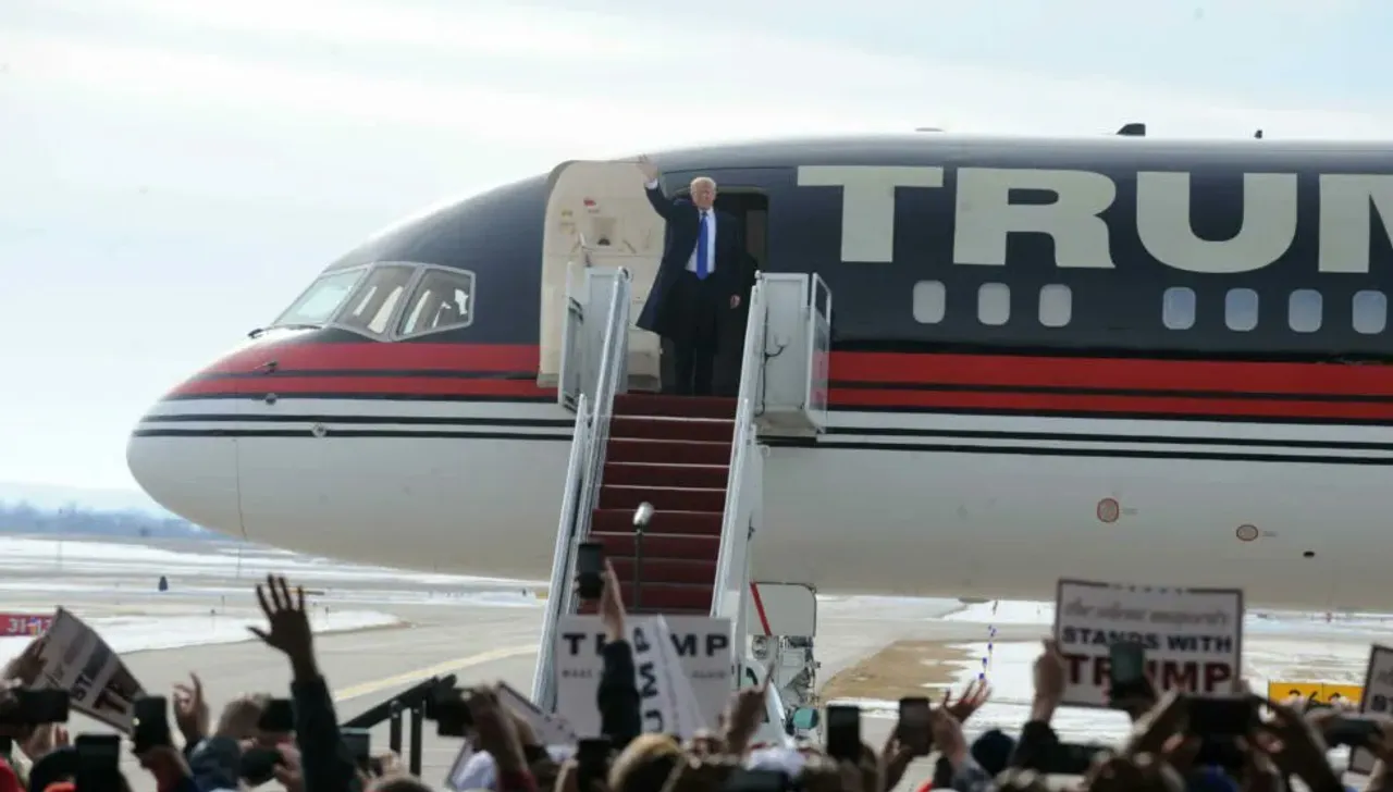 Donald Trump arrives in New York