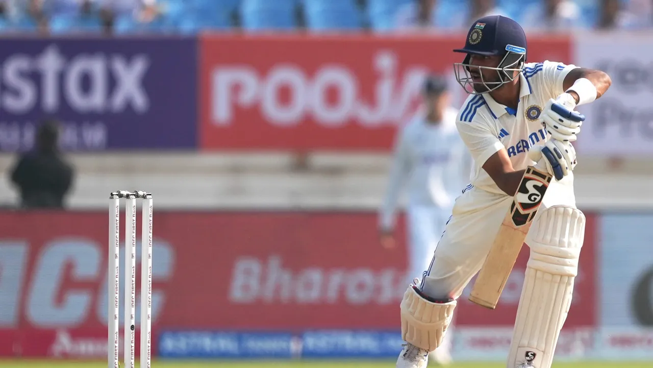 India handed five-run penalty after batters run along middle of pitch