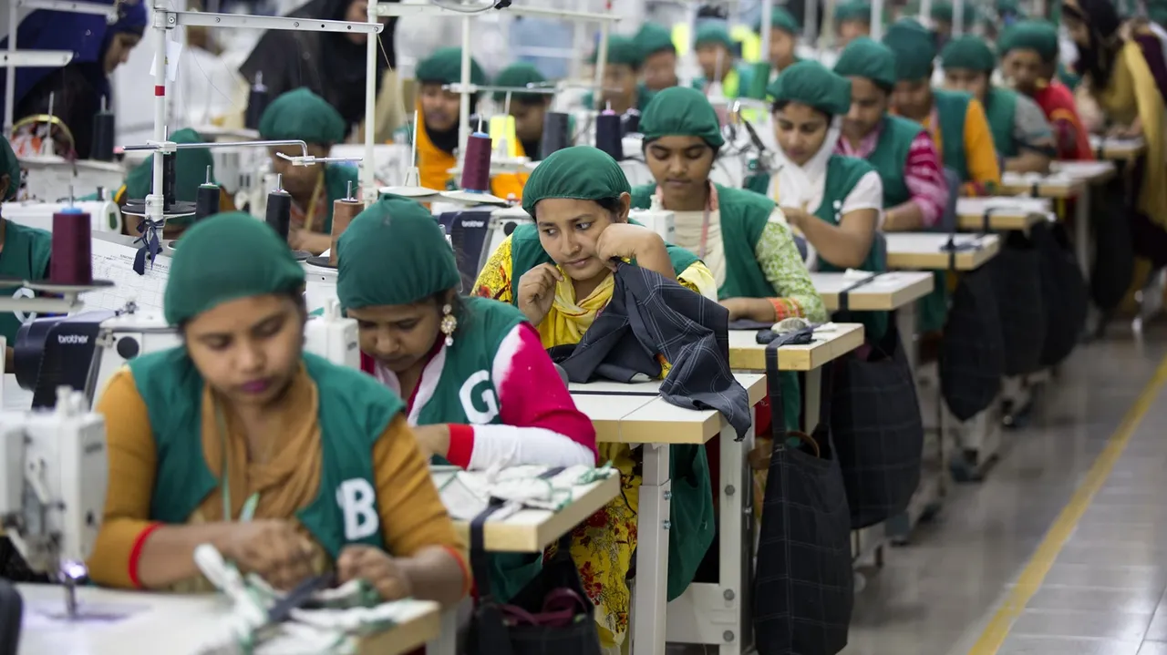 Bangladesh economy Cloth Apparel Stitching