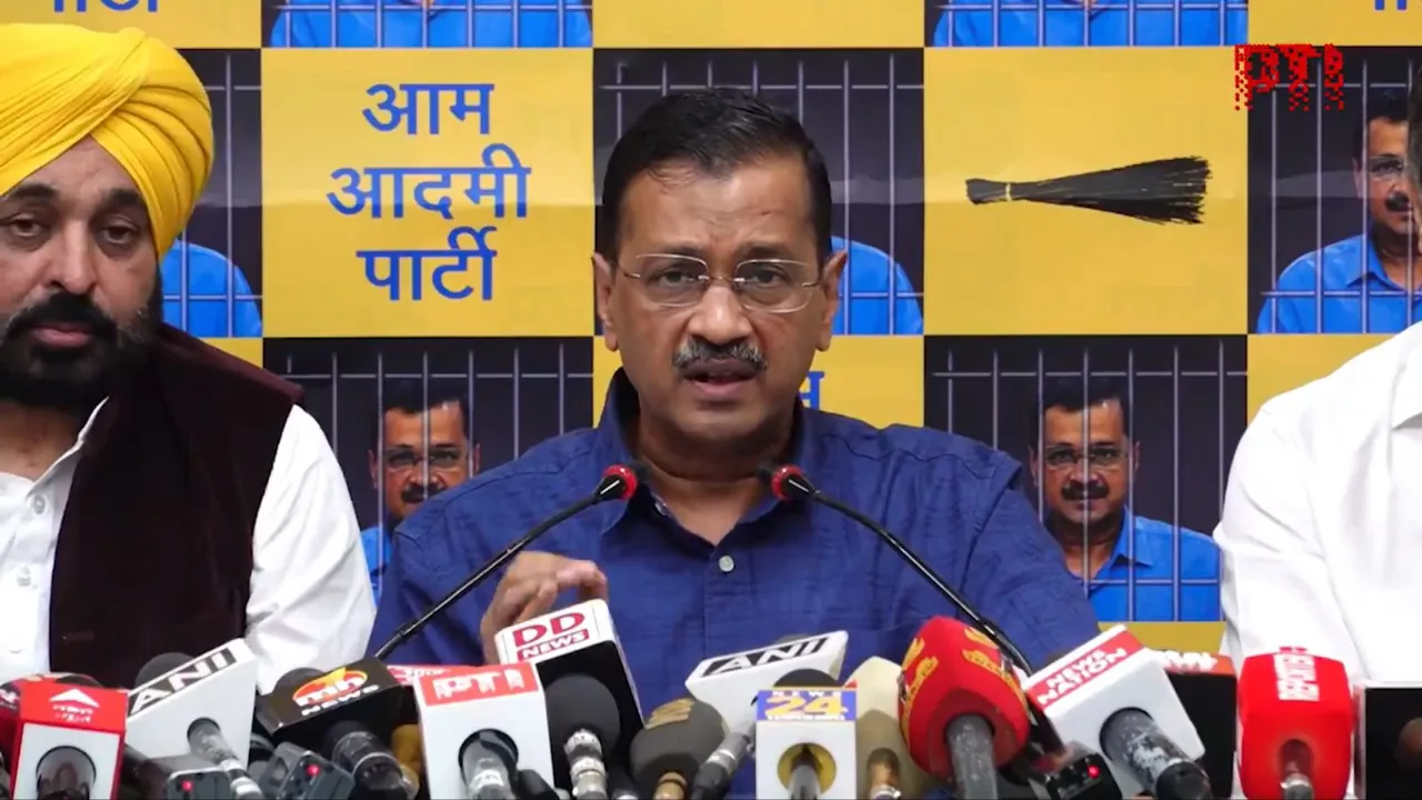 Delhi Chief Minister and AAP convenor Arvind Kejriwal with Punjab Chief Minister Bhagwant Mann addresses a press conference, in New Delhi, Sunday, May 12, 2024