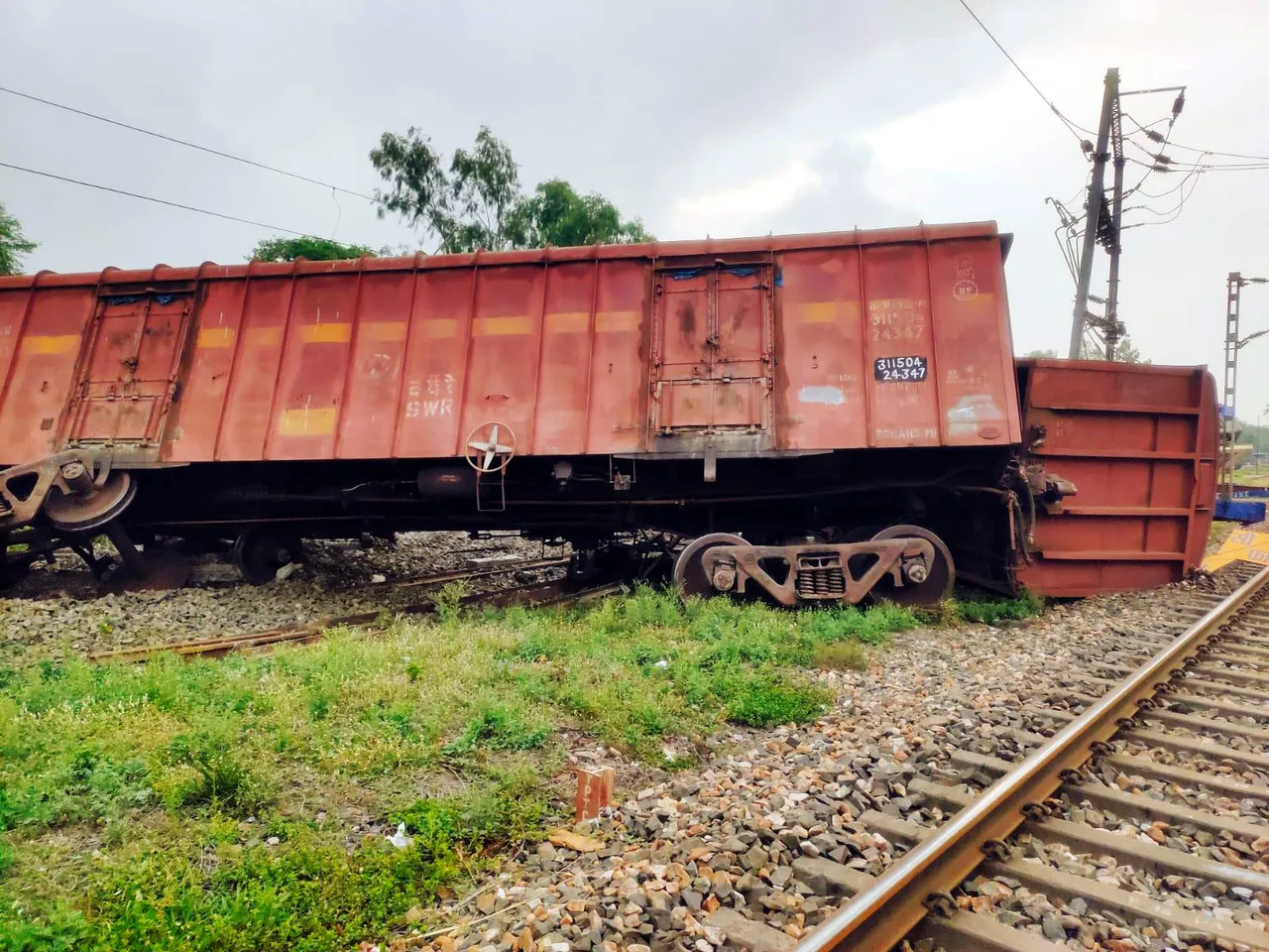 Several boggies derailed after two goods trains collided with each other near West Bengal's Bankura, in the wee hours of Sunday