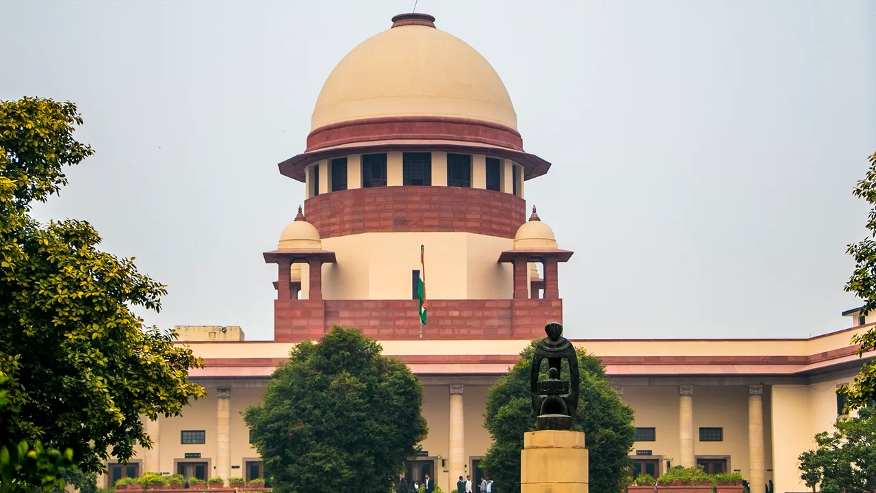 Pollution matter: Don't try to non-perform & shift burden onto court, SC to Delhi Govt