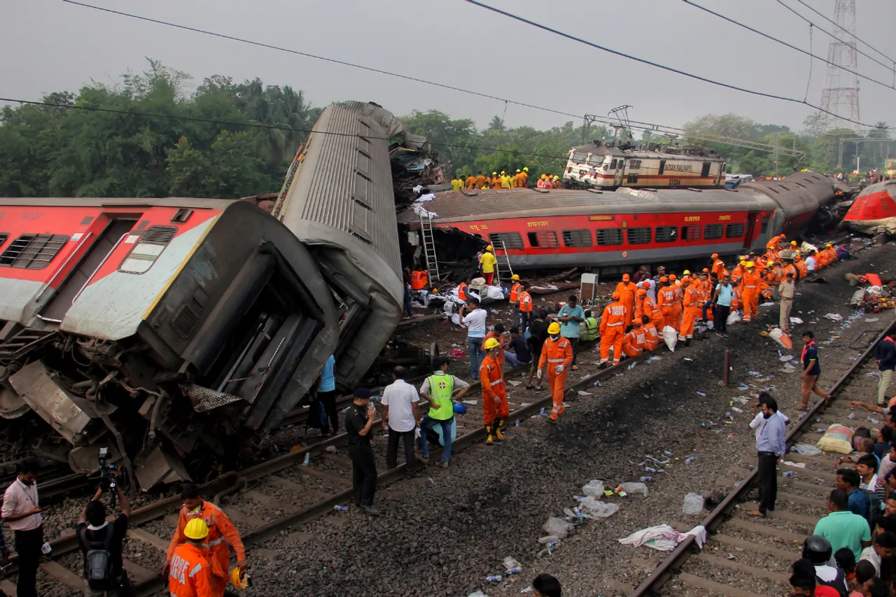 odisha train accident NDRF Jawans.png