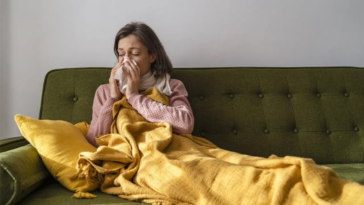 'Long colds' may exist as well as long Covid, study finds
