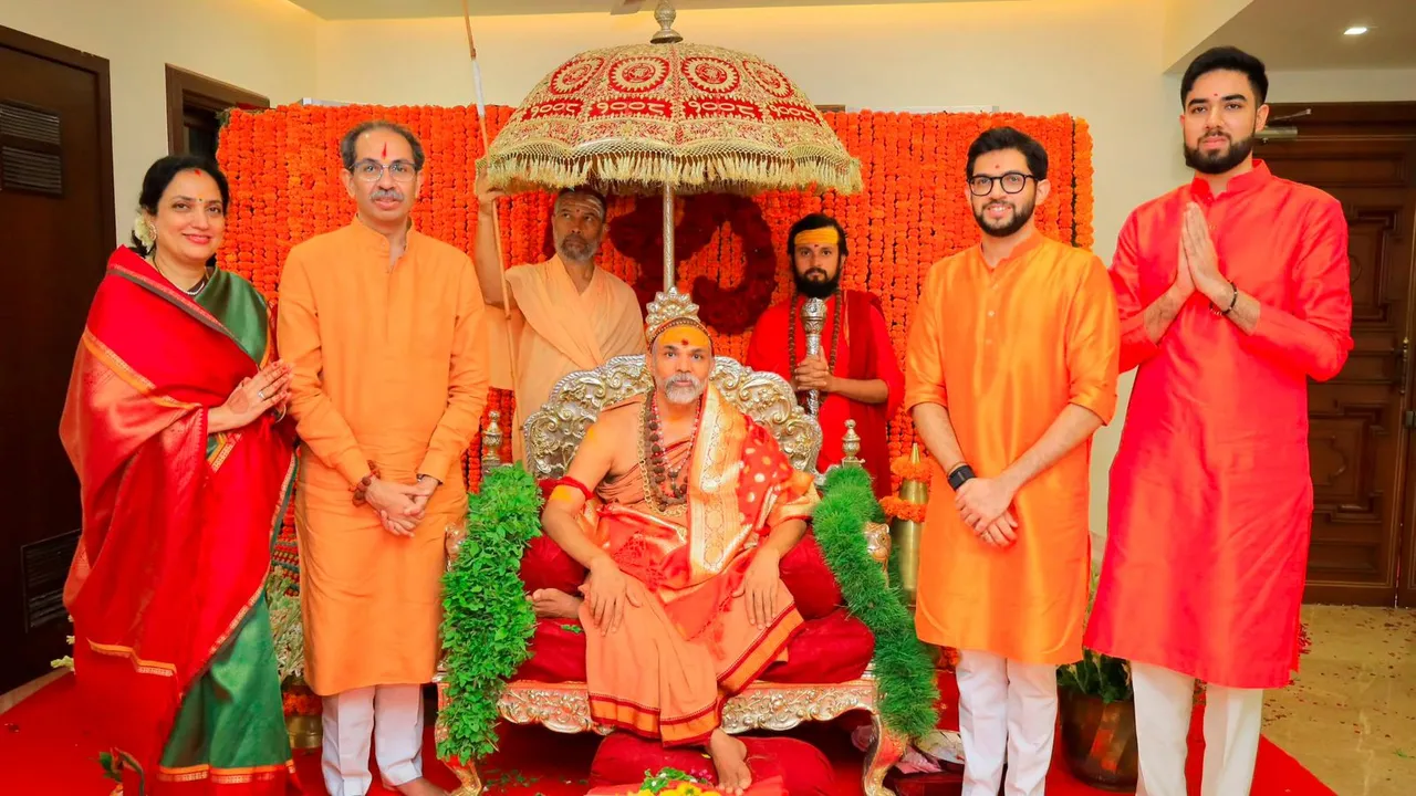 Shiv Sena (UBT) Chief Uddhav Thackeray along with his wife Rashmi Thackeray and sons Aaditya Thackeray and Tejas Thackeray meets Shankaracharya of Jyotirmath, Swami Avimukteshwaranand, in Mumbai.