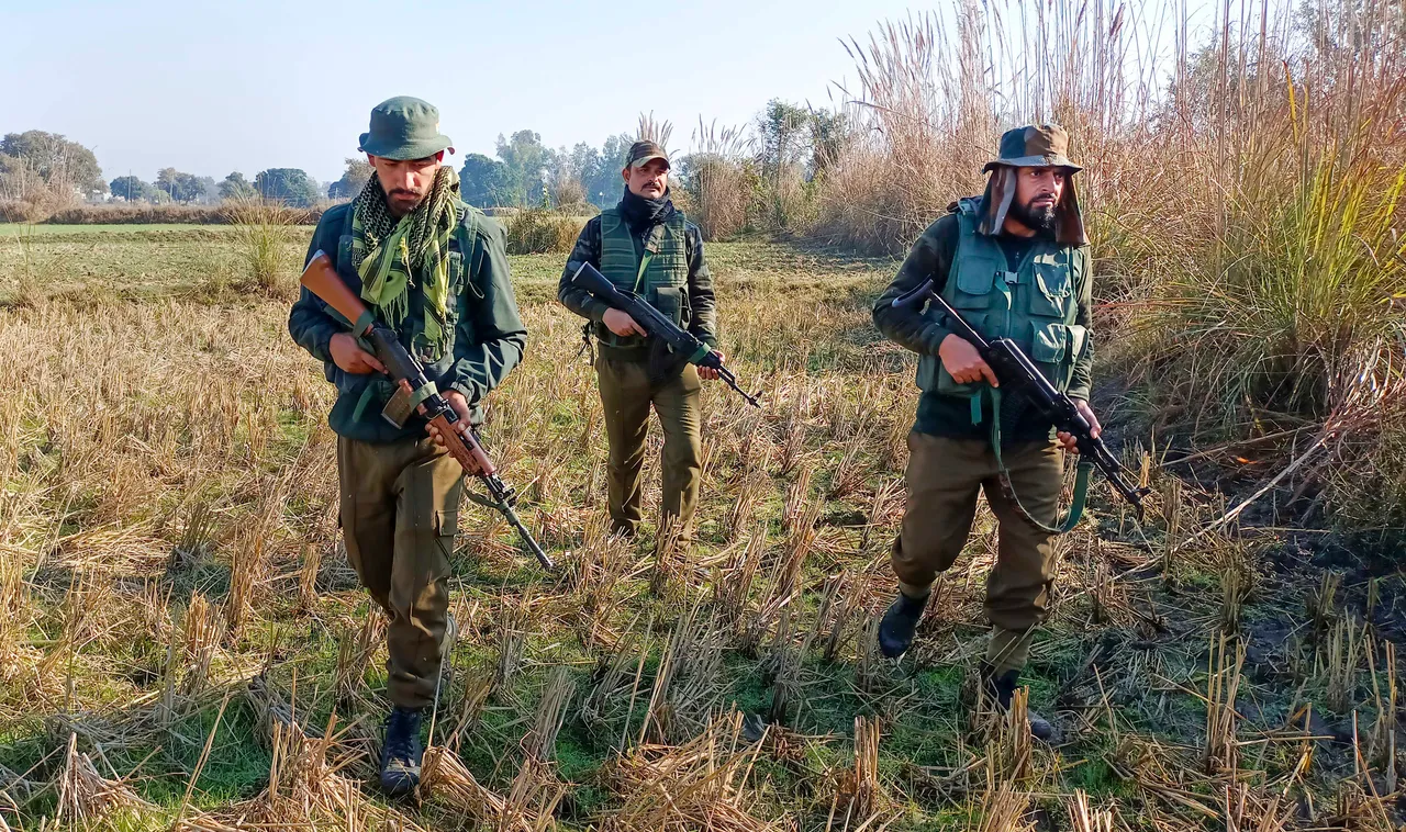 Pakistan Jammu Kashmir Security Armed Forces Army