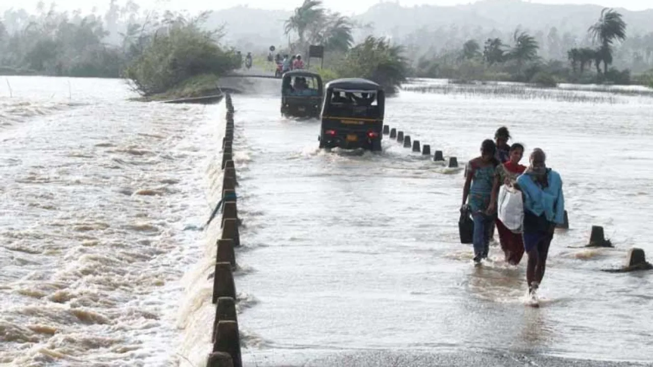 Odisha apprehends medium flood in Mahanadi system Thursday