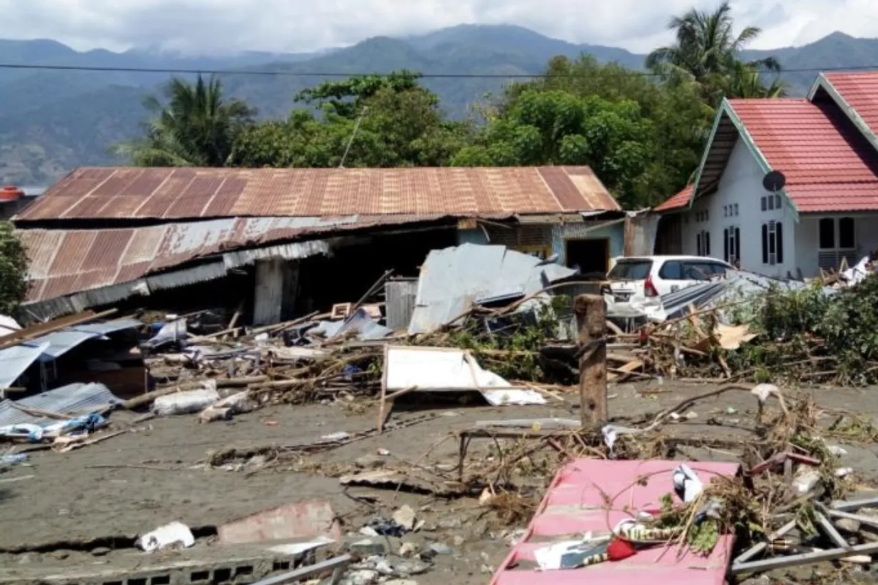 At least 14 dead as 5.6 magnitude earthquake hits Indonesia