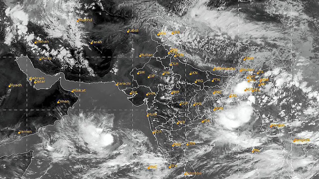 Cyclone Biporjoy unlikely to hit Pakistan's coastline but govt advises authorities to be on alert