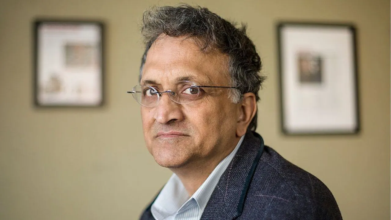 Third edition of India After Gandhi by Ramachandra Guha released