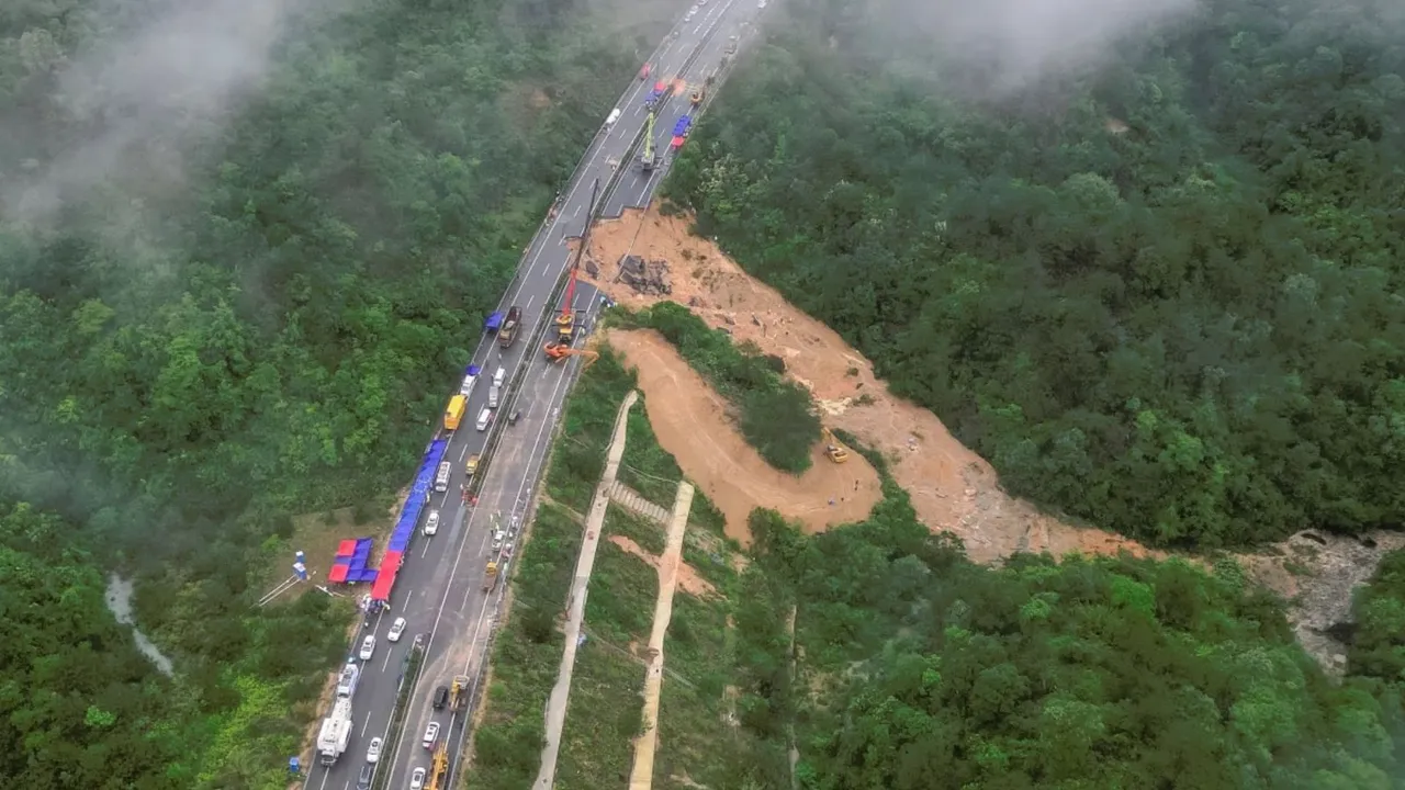 Meizhou Road Collapse