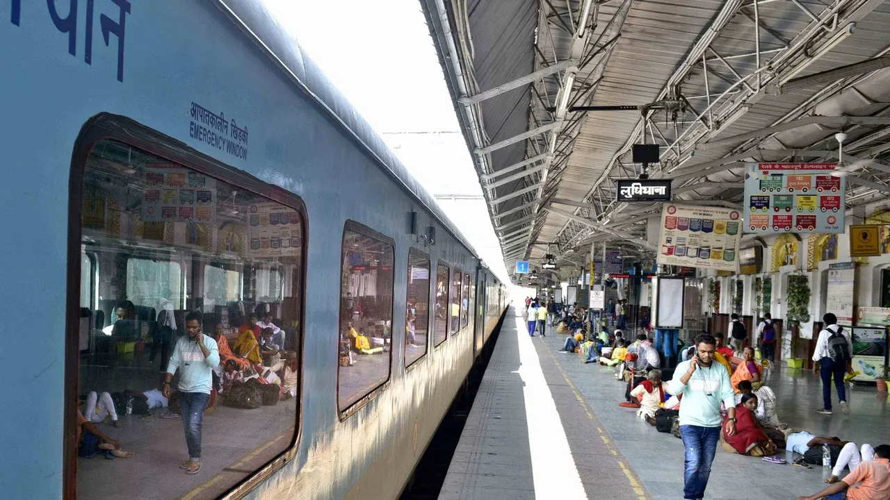 Indian Railways Platform Gujarat
