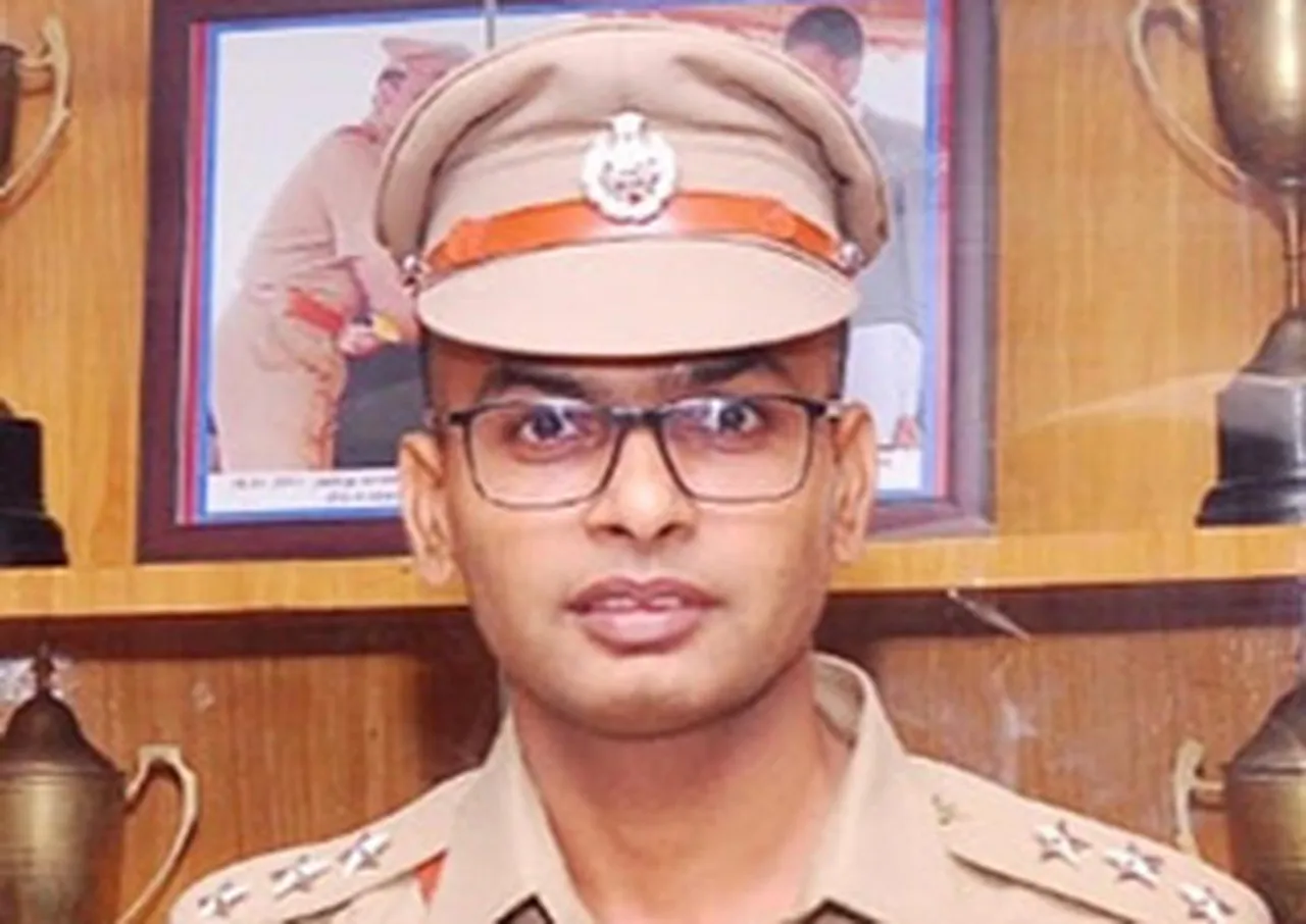 IPS officer Balveer Singh