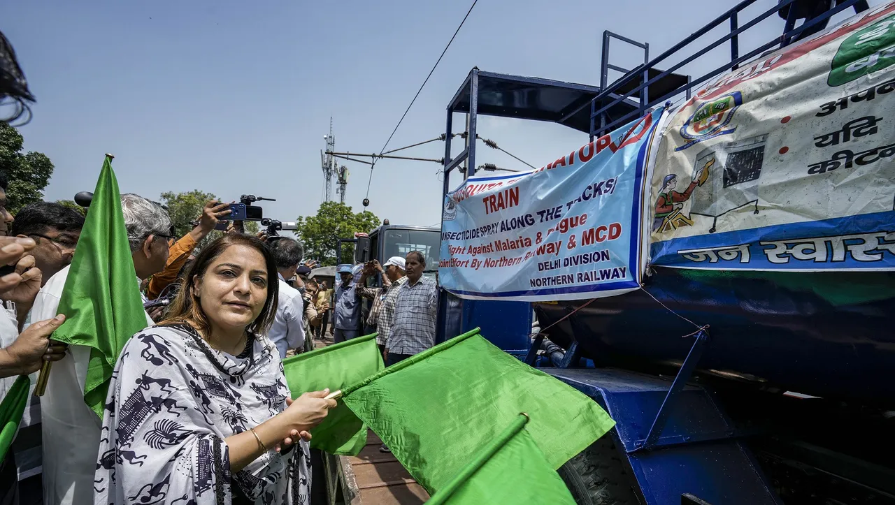 Delhi Mayor Shelly Oberoi flags off Mosquito Terminator Train at New Delhi Railway Station, in New Delhi, Friday.jpg