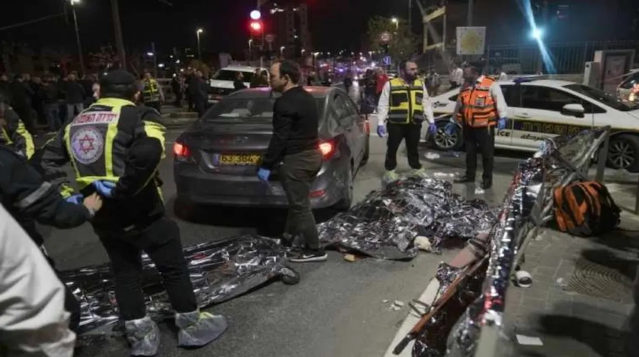 Terror attack in Isreal; 7 killed in shooting near Jerusalem synagogue