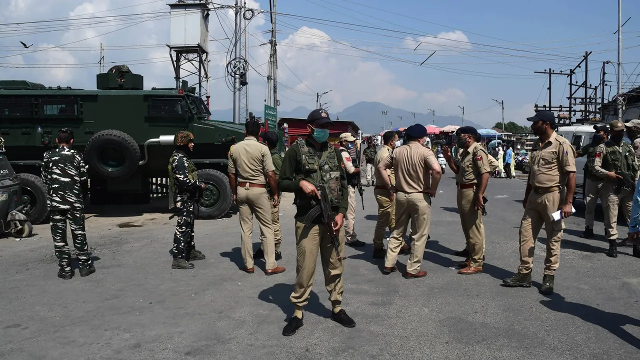 Lal Chowk Security Srinagar Jammu and kashmir