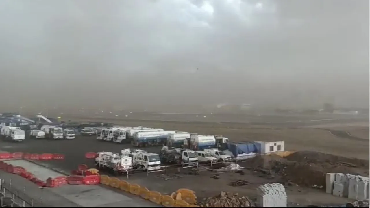 Mumbai airport flight operations suspended for an hour due to inclement weather, dust storms
