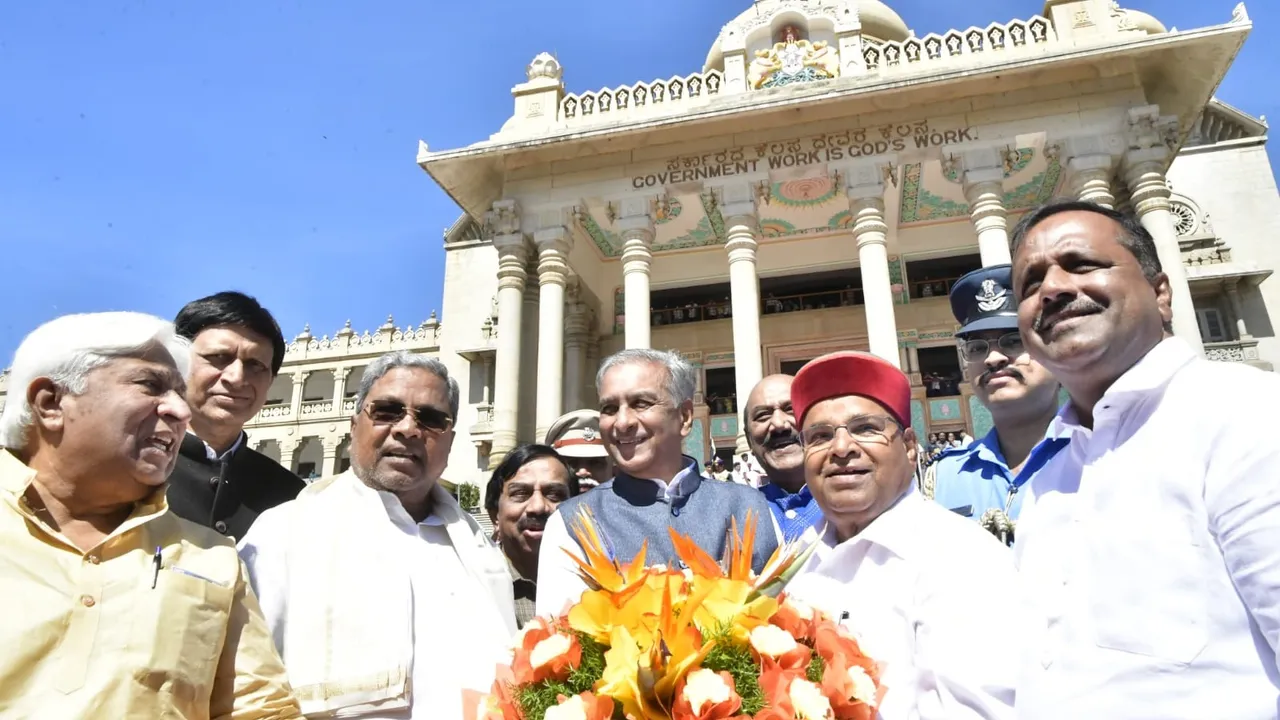 Karnataka Governor Thawarchand Gehlot addresses both Houses of Legislature at the beginning of the budget session