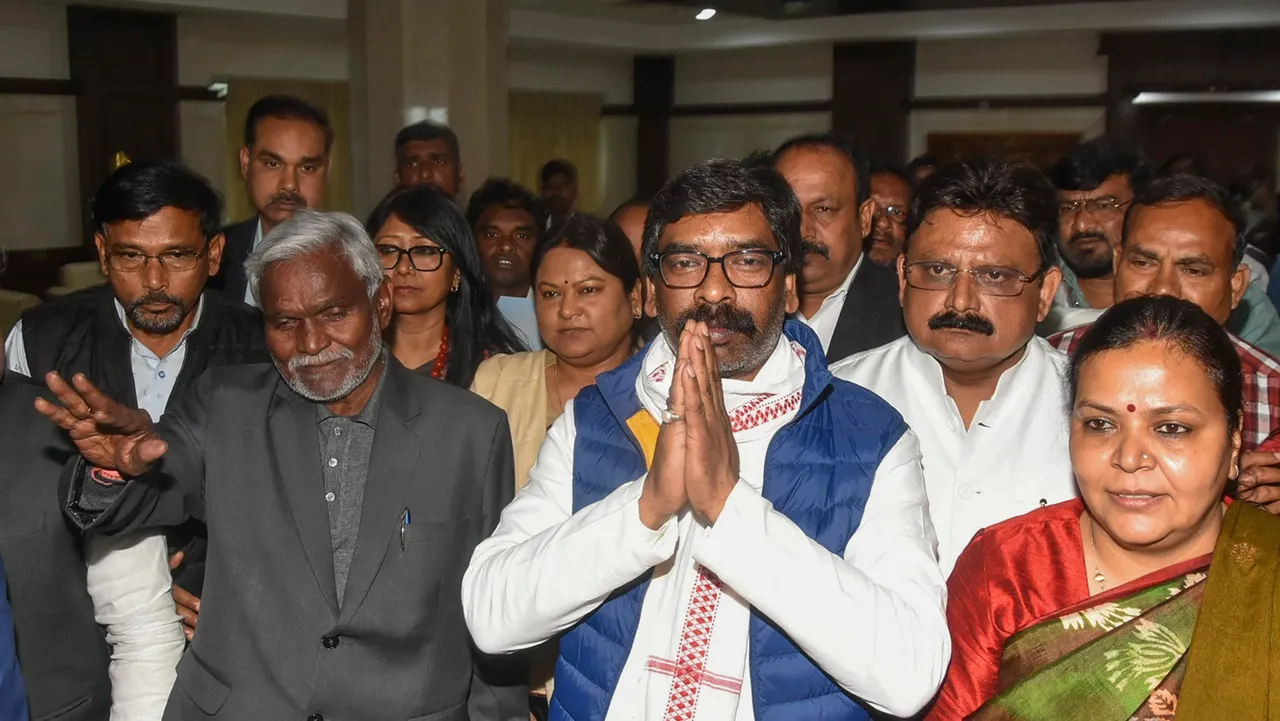 Former Jharkhand chief minister and JMM leader Hemant Soren with Chief Minister Champai Soren and grand-alliance MLAs