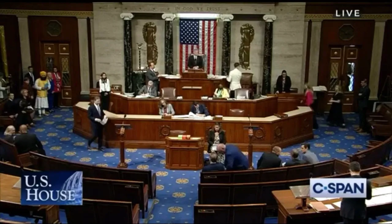 Sikh Granthi makes history, starts US House of Representatives proceedings