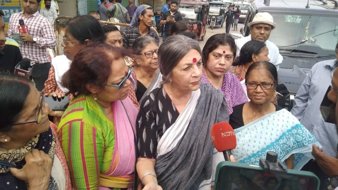 CPI(M) Polit Bureau's Comrade Brinda Karat was stopped by police on their way to Sandeshkhali, West Bengal.