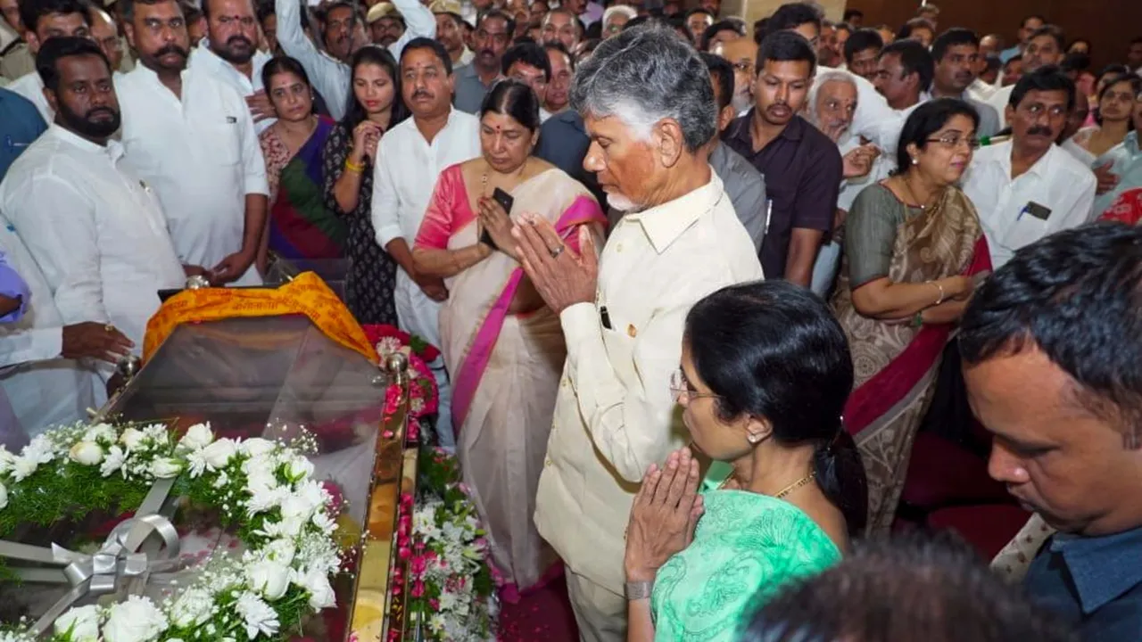 TDP Chief N Chandrababu Naidu pays his last respects to mortal remains of entrepreneur Ramoji Rao, in Hyderabad.