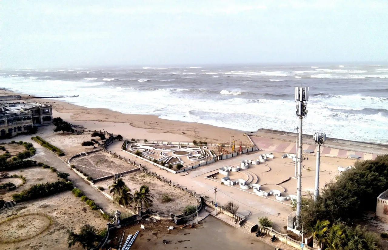 High tides crash against the shoreline ahead of the Cyclone Biparjoy's expected landfall, in Porbandar