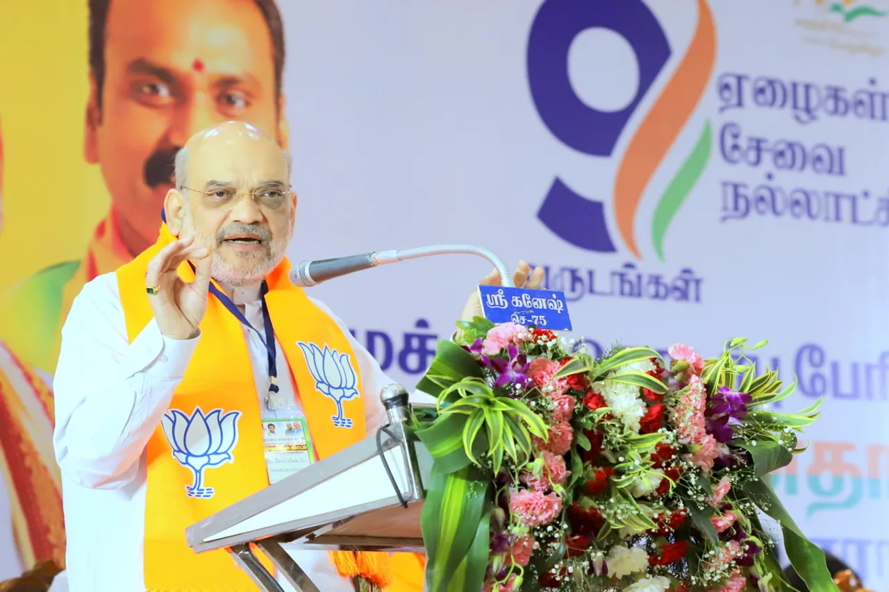 In swipe at Congress and DMK, Amit Shah dubs them '2G,3G, 4G' parties