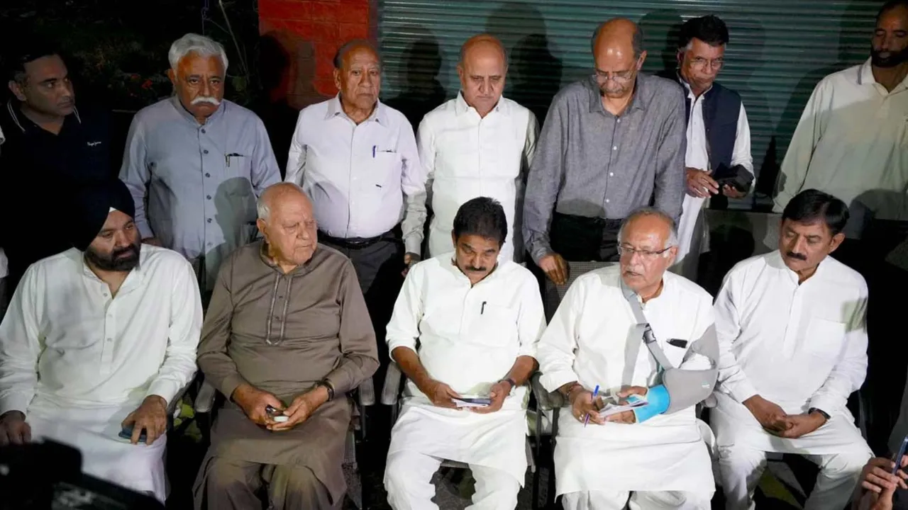 AICC General Secretary KC Venugopal with National Conference Chief Farooq Abdullah during a joint press conference of JKPCC and National Conference after a meeting, in Srinagar, Monday, Aug. 26, 2024.