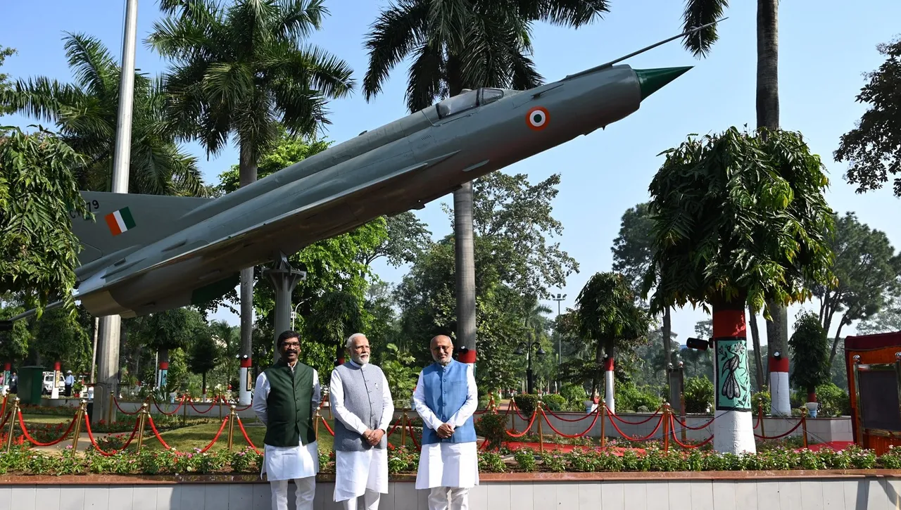 PM Modi unveils fighter jet used in 1971 war at Raj Bhavan in Ranchi