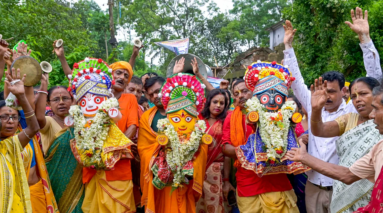Lord Jagannath's return car festival begins in Puri