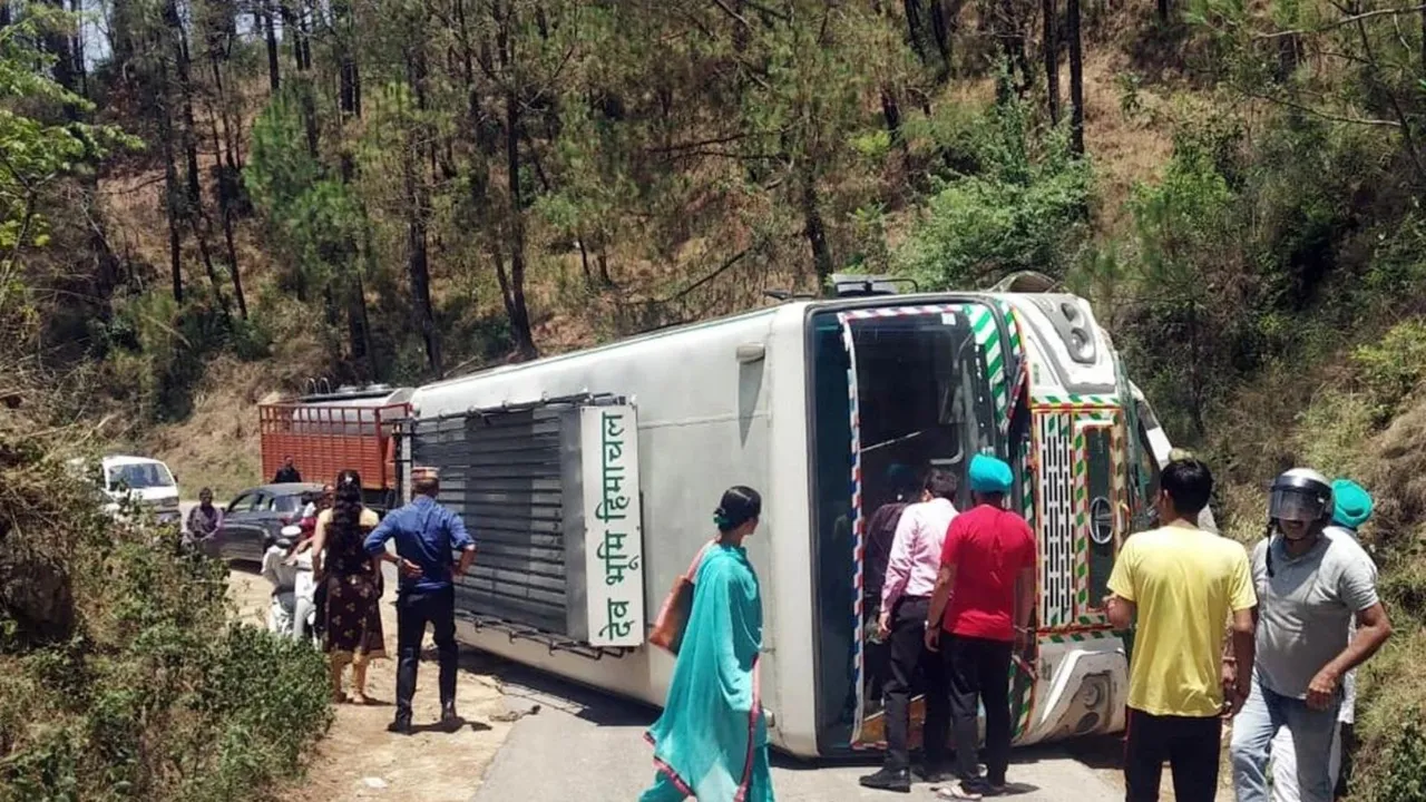 34 injured in bus accident in Himachal Pradesh's Hamirpur