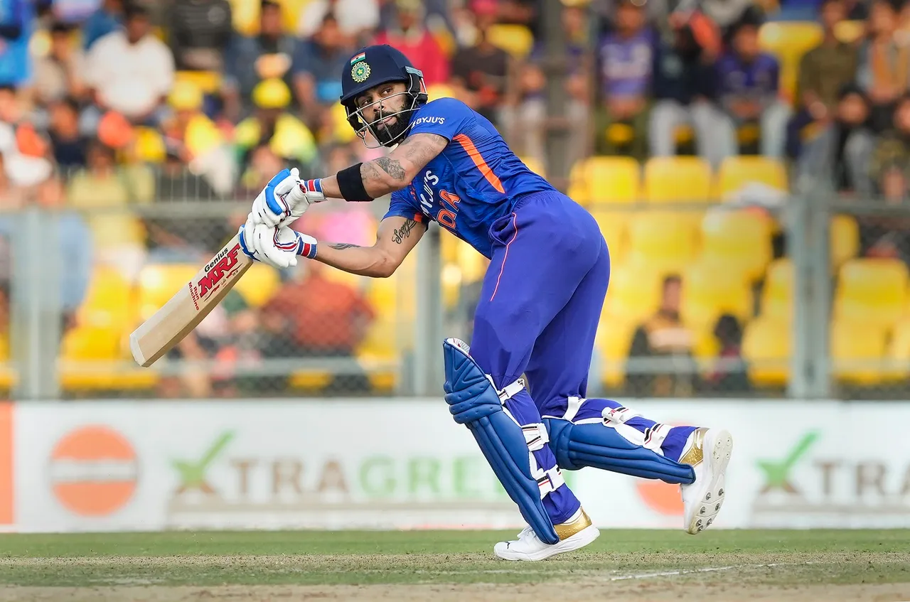 India score 373/7 against Sri Lanka in first ODI; Kohli scores century