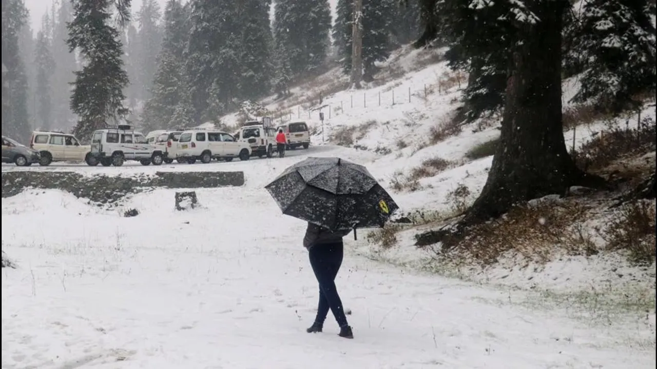 Light snowfall likely in some higher reaches of Kashmir