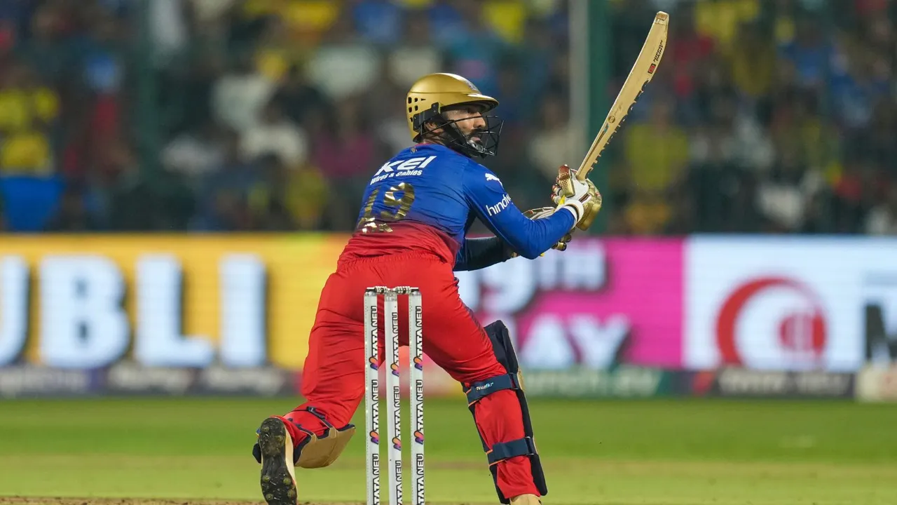 Royal Challengers Bengaluru's wicketkeeper-batter Dinesh Karthik