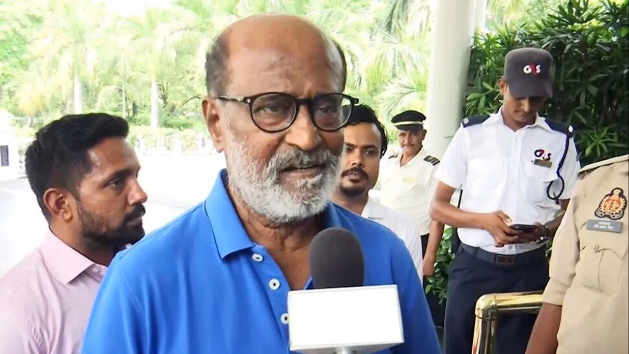 Rajinikanth attends India vs New Zealand World Cup semifinal