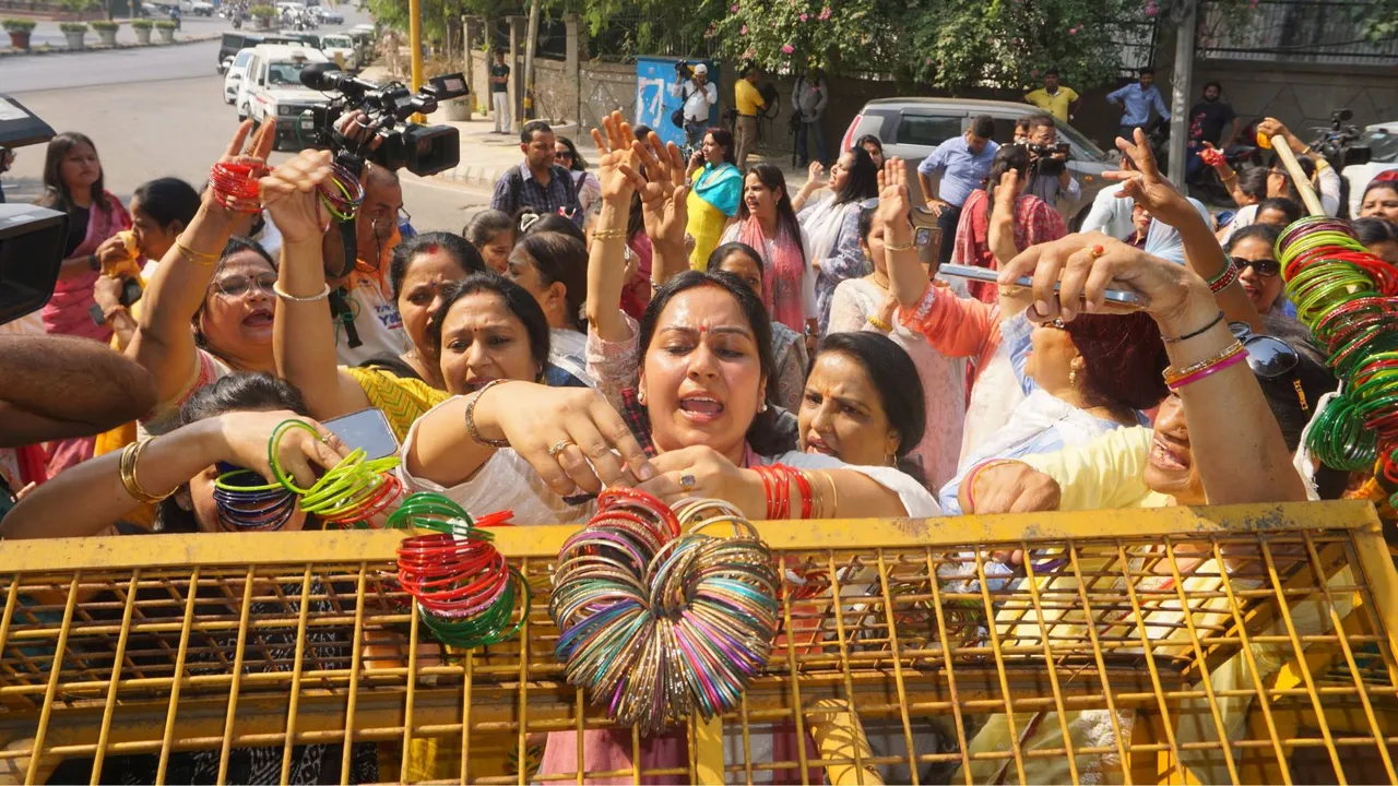 Swati Maliwal 'assault': BJP Mahila Morcha protests near Arvind Kejriwal's residence