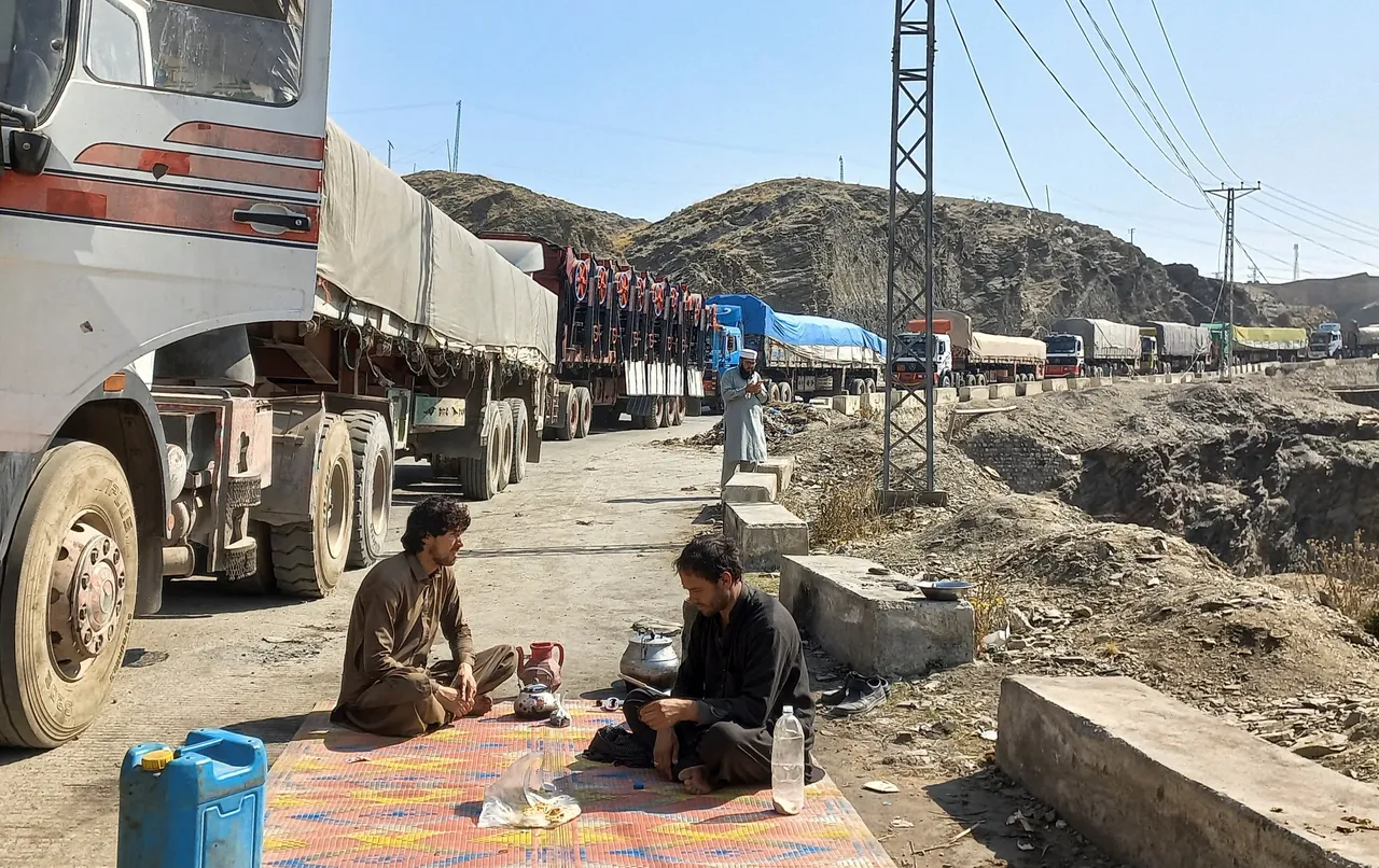 Torkham border crossing Truck Pakistan Afghanistan
