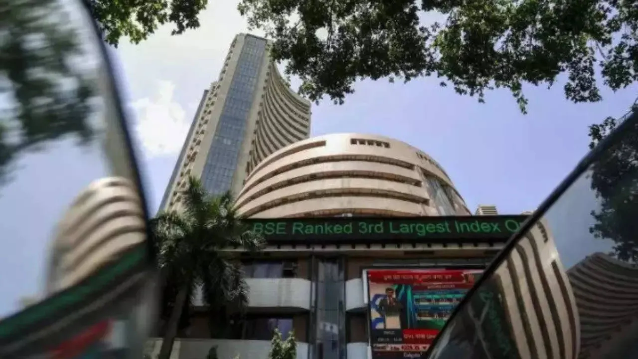 Stock markets climb for 2nd day on buying in IT stocks, Reliance Industries