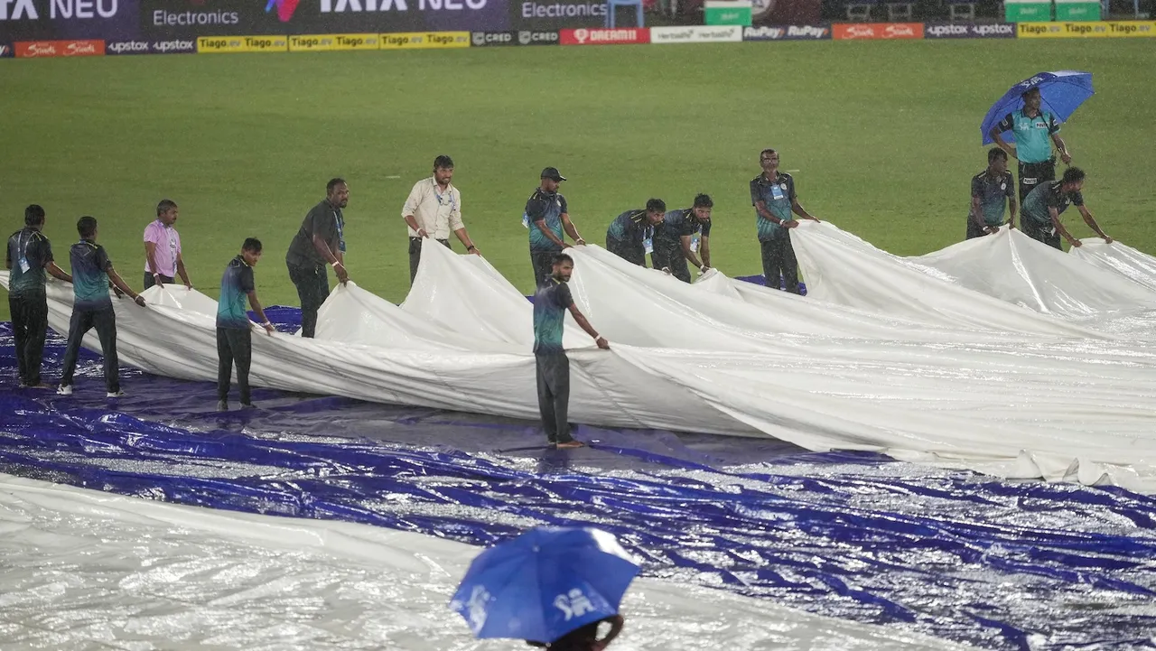 Rain halts Chennai Super Kings' chase against Gujarat Titans in IPL final
